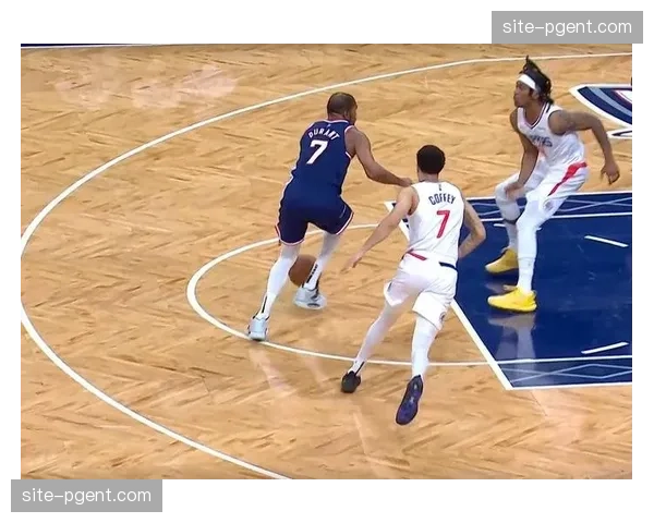 勇士快船开拓者连败 附加赛资格争夺激烈 勇士快船开拓者连败 附加赛资格争夺激烈